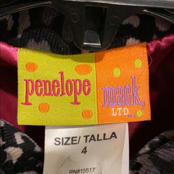 Leopard jacket with pink details. Size 4 toddler - Picture 5 of 10